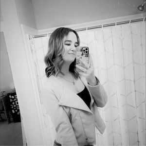 Meet your Posher, Jenica